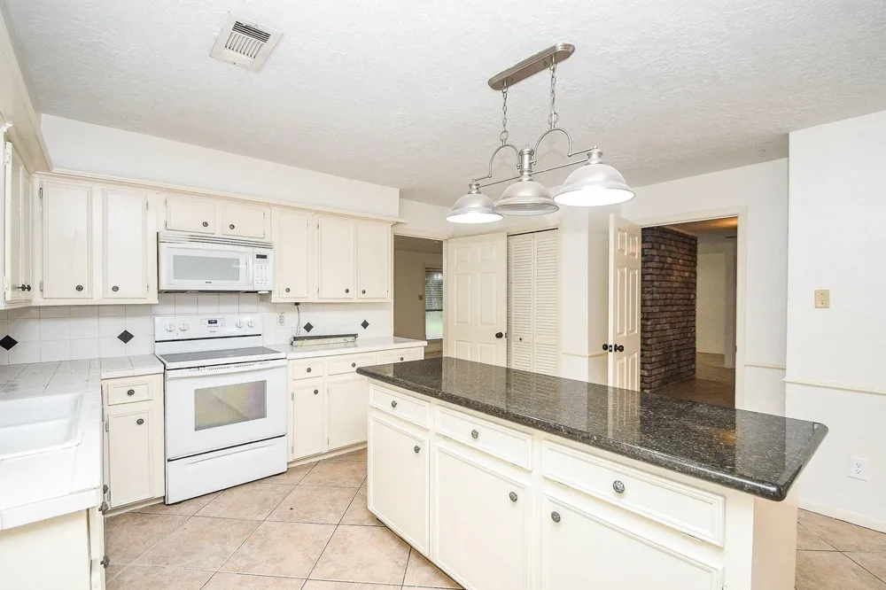 6702 Spring Leaf Drive Spring, TX 77379