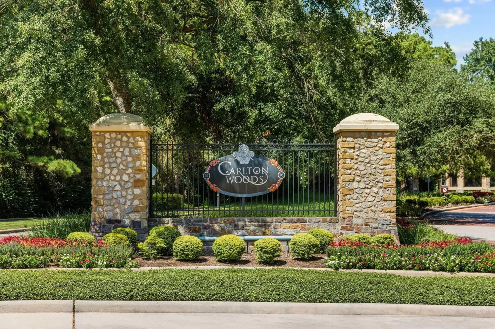 7 Villeroy The Woodlands, TX 77382