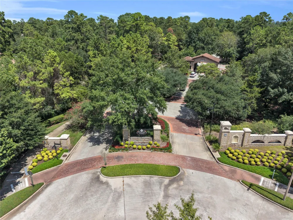 7 Villeroy The Woodlands, TX 77382