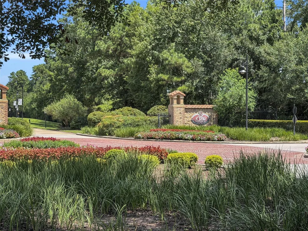 7 Villeroy The Woodlands, TX 77382