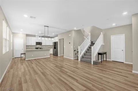 2435 Bellinzona Place