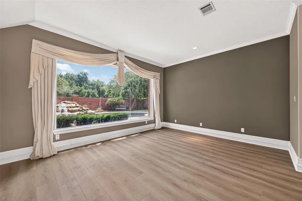 63 Harbor View Drive Sugar Land, TX 77479
