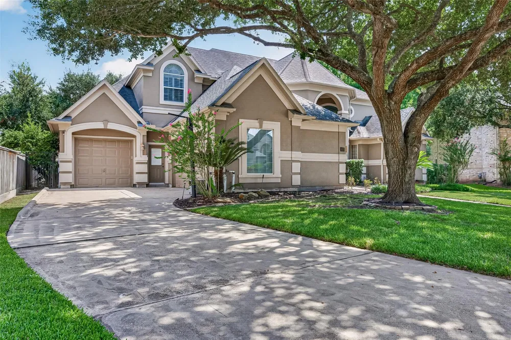 63 Harbor View Drive Sugar Land, TX 77479