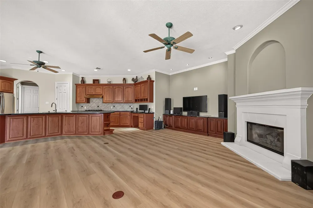 63 Harbor View Drive Sugar Land, TX 77479
