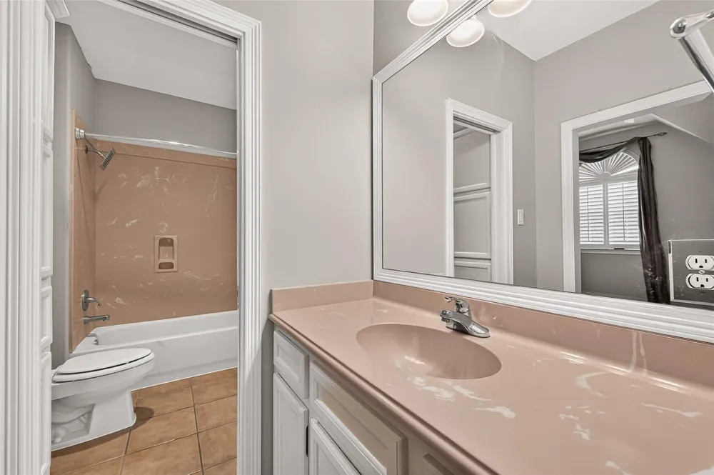 63 Harbor View Drive Sugar Land, TX 77479