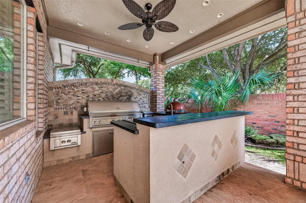 63 Harbor View Drive Sugar Land, TX 77479