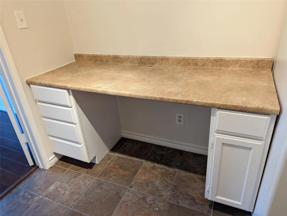 355 Post Oak Lane #638 Houston, TX 77024