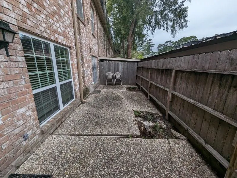 355 Post Oak Lane #638 Houston, TX 77024