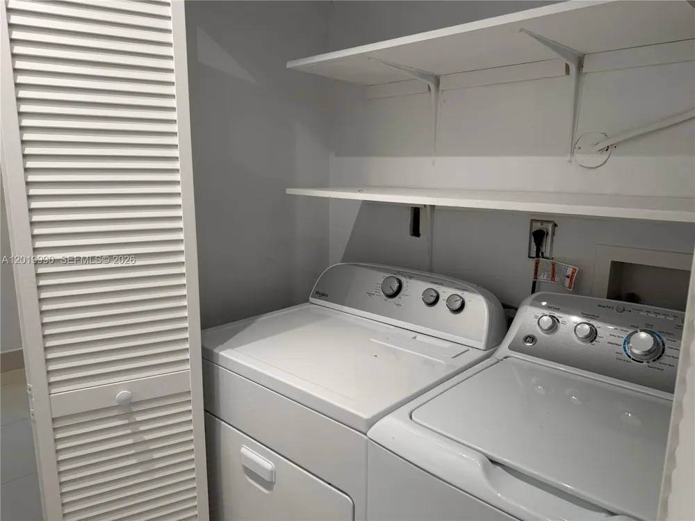 6855 Edgewater Dr #3DN Coral Gables, FL 33133