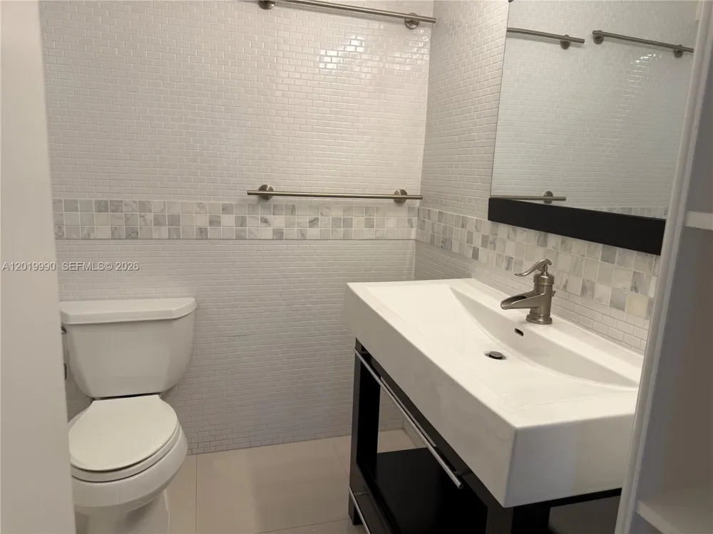 6855 Edgewater Dr #3DN Coral Gables, FL 33133