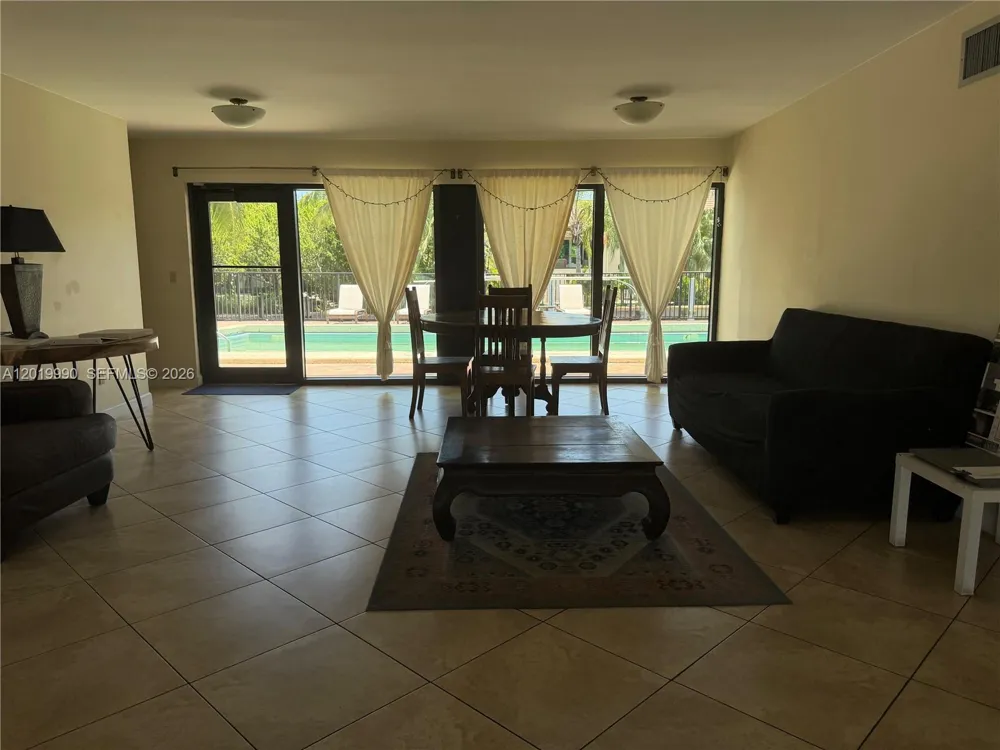 6855 Edgewater Dr #3DN Coral Gables, FL 33133