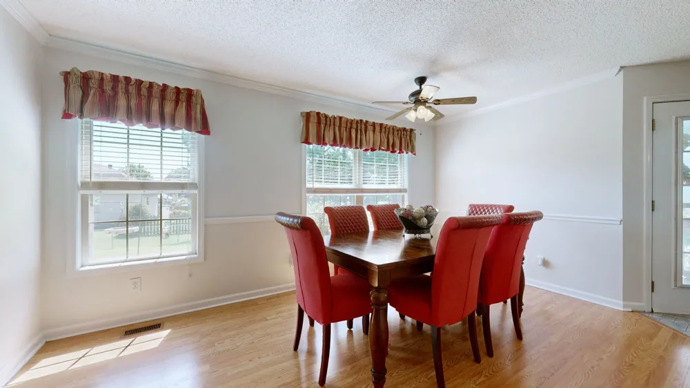 597 Edinburgh Way Clarksville, TN 37043