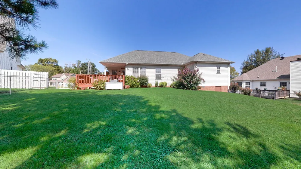 597 Edinburgh Way Clarksville, TN 37043