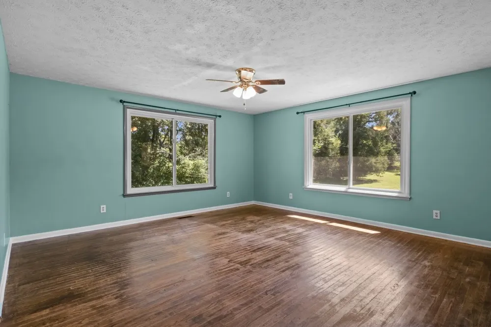 6371 Hassell Creek Rd Lyles, TN 37098