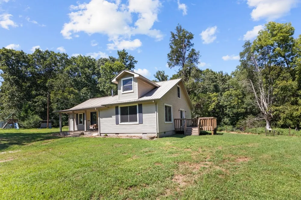 6371 Hassell Creek Rd Lyles, TN 37098