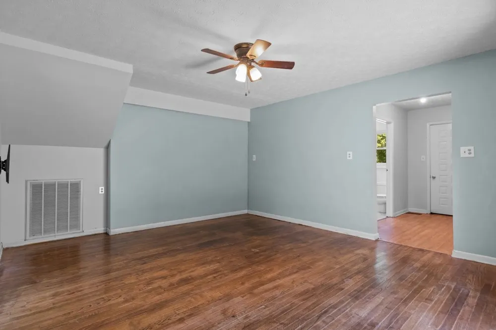 6371 Hassell Creek Rd Lyles, TN 37098