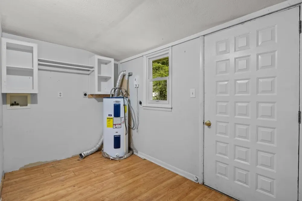 6371 Hassell Creek Rd Lyles, TN 37098