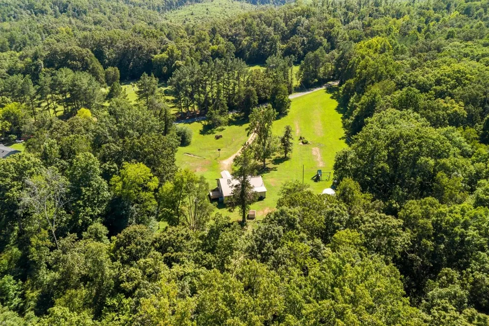 6371 Hassell Creek Rd Lyles, TN 37098