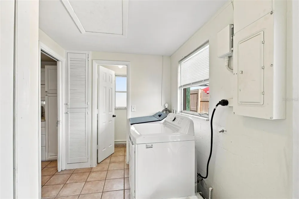 1509 BANYAN DRIVE Venice, FL 34293