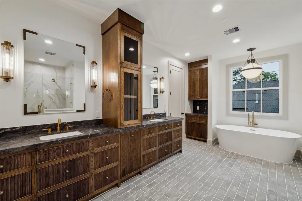 1714 Viking Drive Houston, TX 77018
