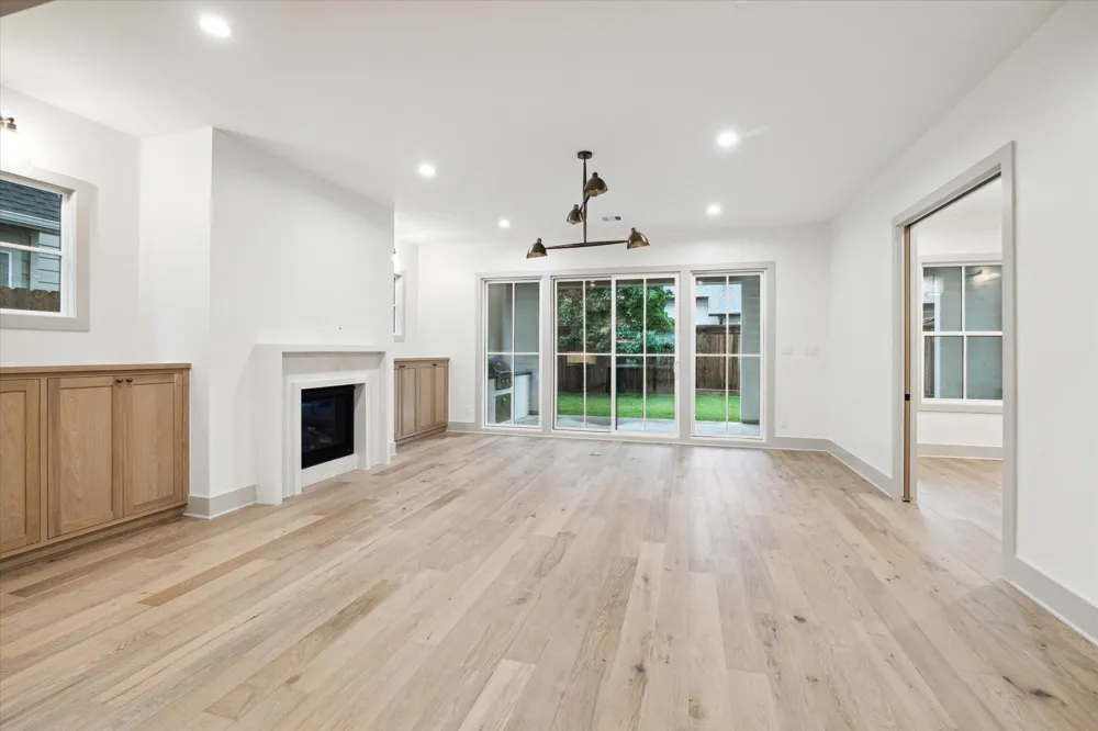 1714 Viking Drive Houston, TX 77018
