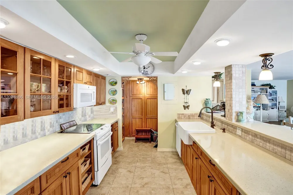 1800 S Ocean Blvd #1012 Lauderdale By The Sea, FL 33062
