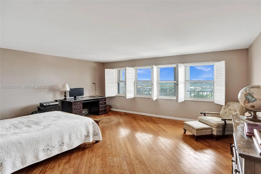 1800 S Ocean Blvd #1012 Lauderdale By The Sea, FL 33062