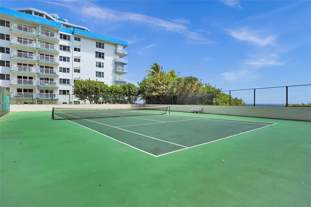 1800 S Ocean Blvd #1012 Lauderdale By The Sea, FL 33062