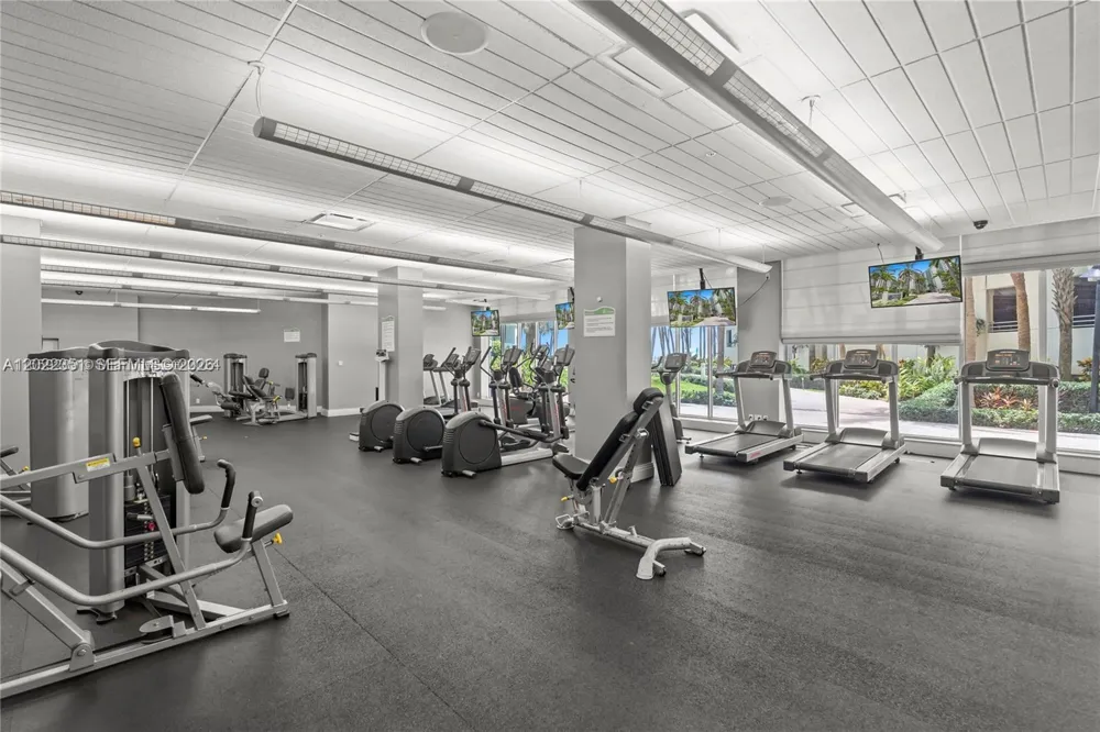 3801 S Ocean Dr #2Z Hollywood, FL 33019