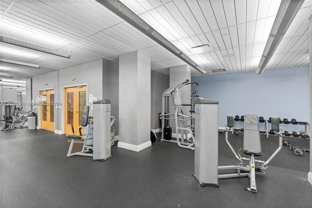 3801 S Ocean Dr #2Z Hollywood, FL 33019