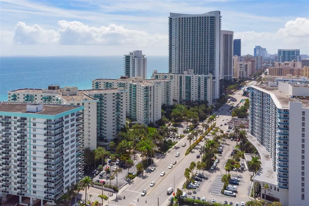 3801 S Ocean Dr #2Z Hollywood, FL 33019