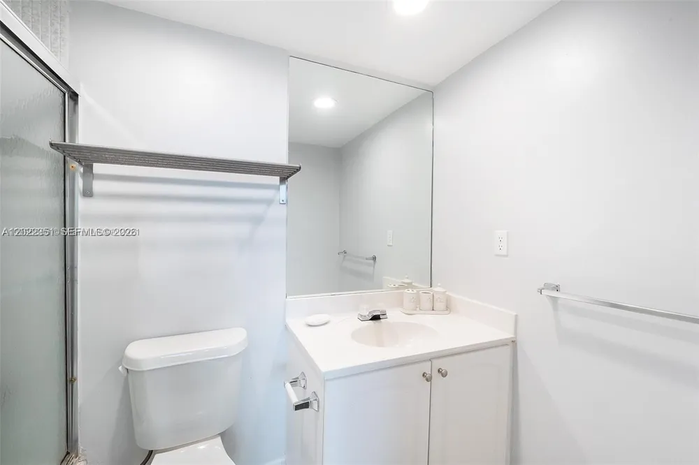 3801 S Ocean Dr #2Z Hollywood, FL 33019