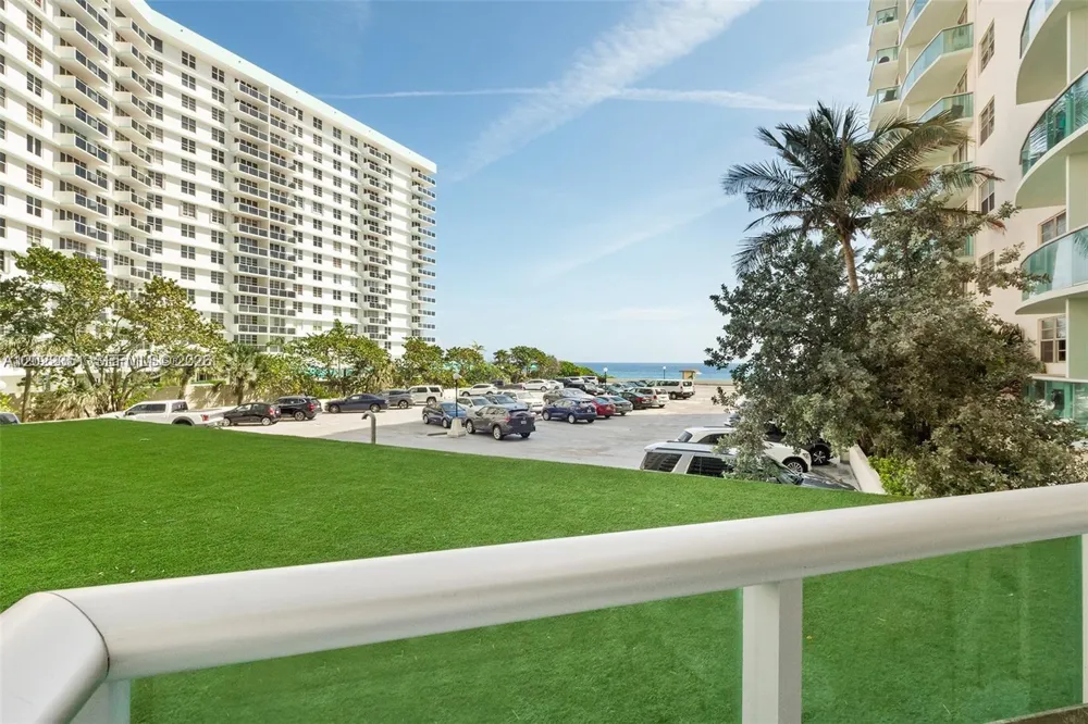 3801 S Ocean Dr #2Z Hollywood, FL 33019