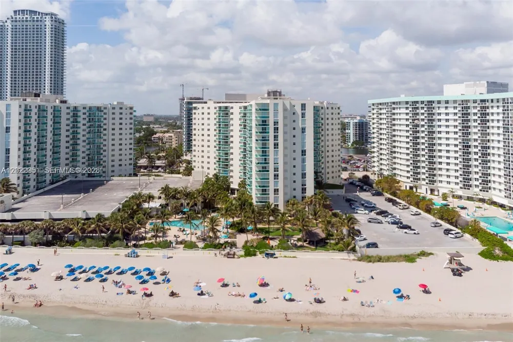 3801 S Ocean Dr #2Z Hollywood, FL 33019