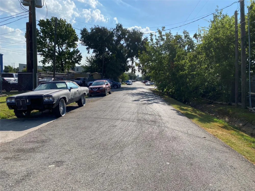 Antelope Drive Houston, TX 77063