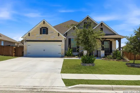 824 FOXBROOK WAY
