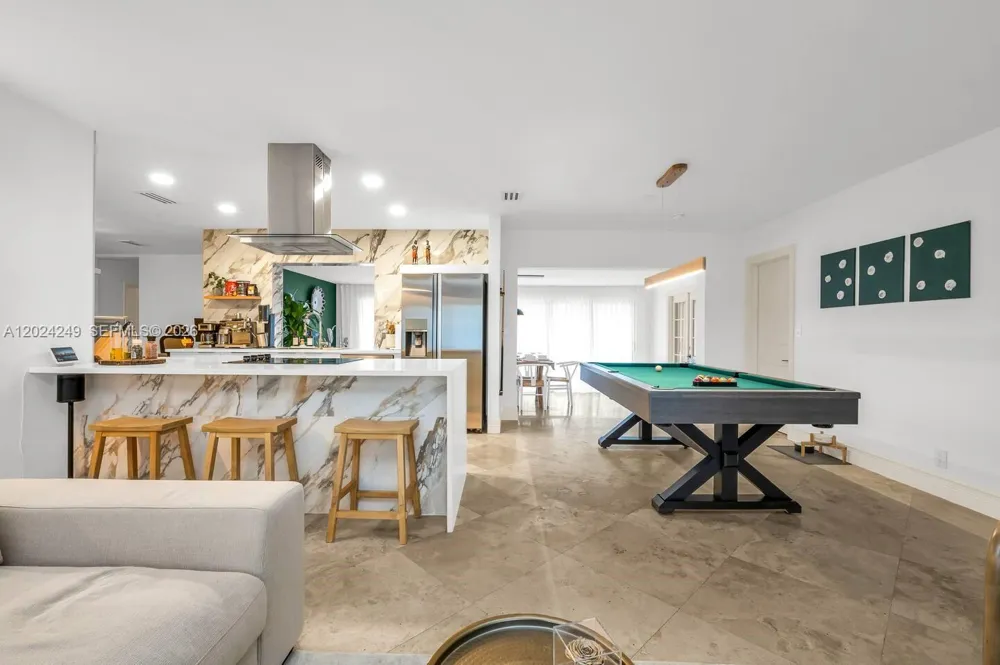 5250 NE 15th Ave Fort Lauderdale, FL 33334