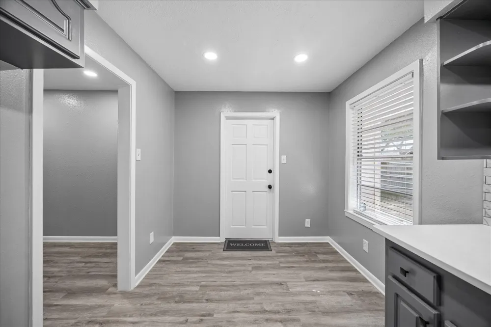 901 Ivy Avenue Deer Park, TX 77536