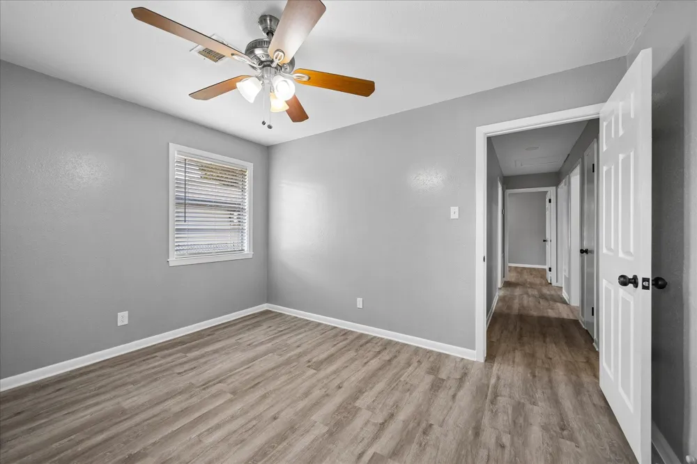 901 Ivy Avenue Deer Park, TX 77536