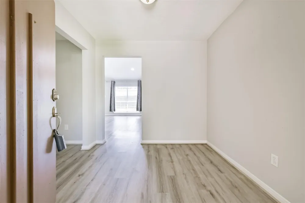 311 Stonehenge Lane Friendswood, TX 77546