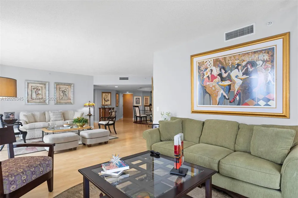 21205 Yacht Club Dr #2403 Aventura, FL 33180