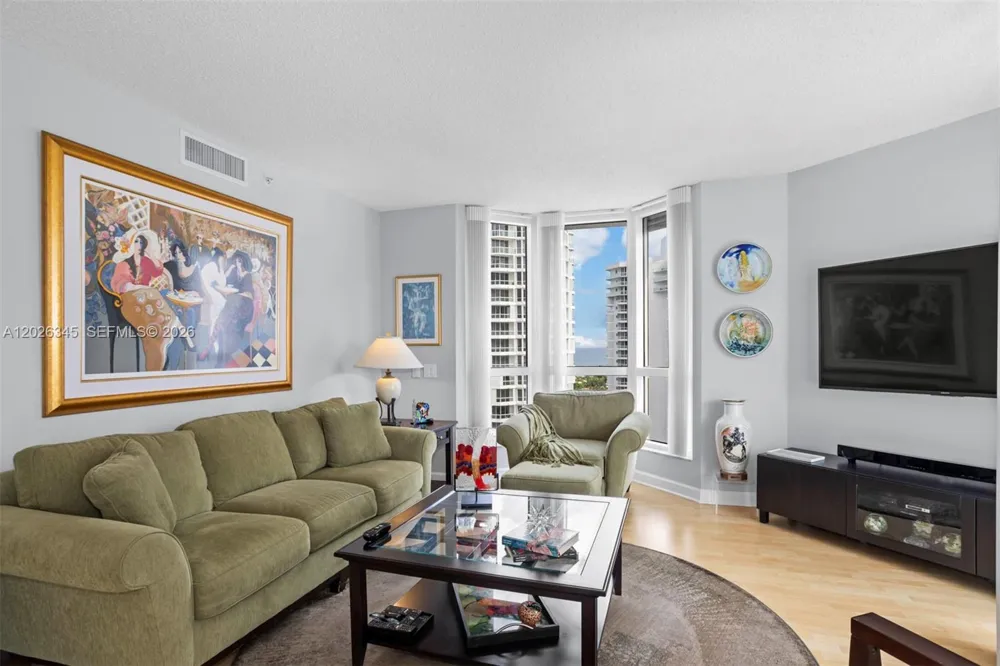 21205 Yacht Club Dr #2403 Aventura, FL 33180
