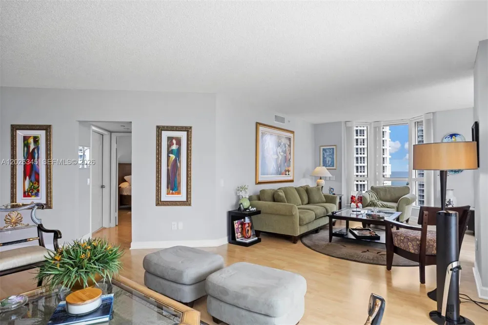 21205 Yacht Club Dr #2403 Aventura, FL 33180