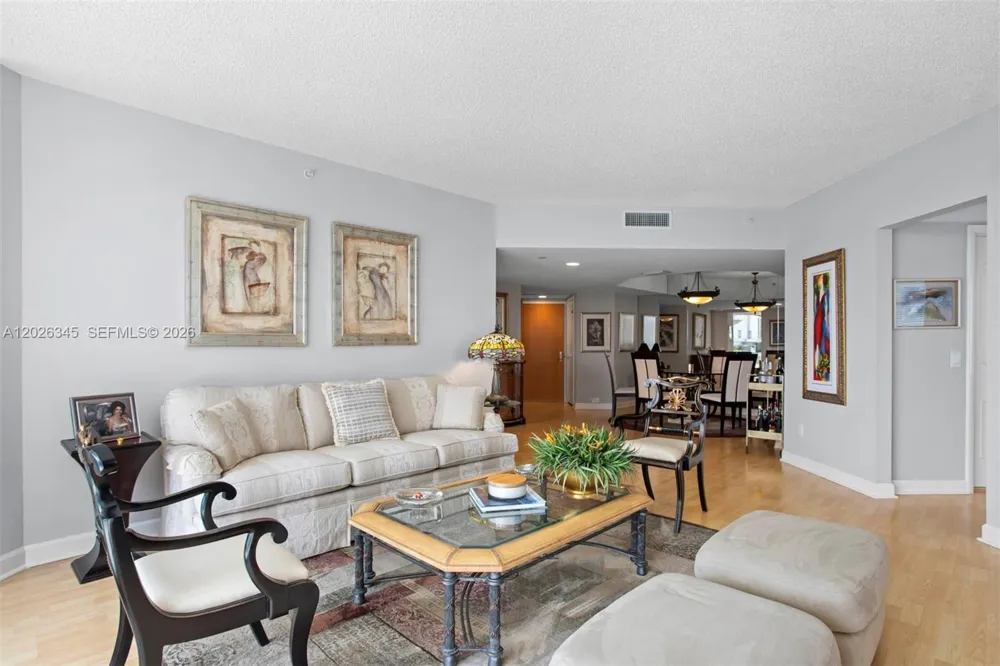21205 Yacht Club Dr #2403 Aventura, FL 33180