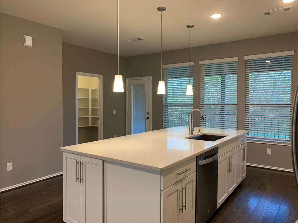 10942 Cannes Memorial Dr Houston, TX 77043