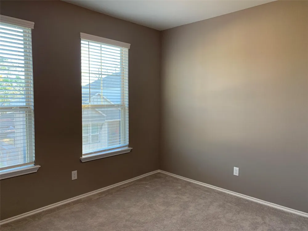 10942 Cannes Memorial Dr Houston, TX 77043