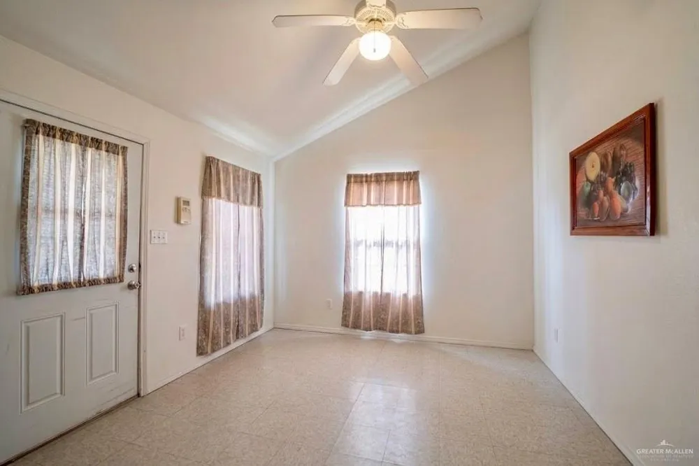 1109 E Lucas Avenue Pharr, TX 78577