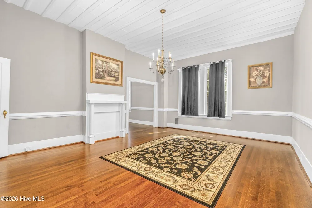 405 E Center Street Nashville, NC 27856