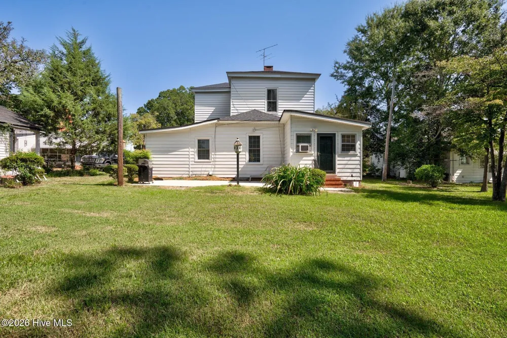 405 E Center Street Nashville, NC 27856