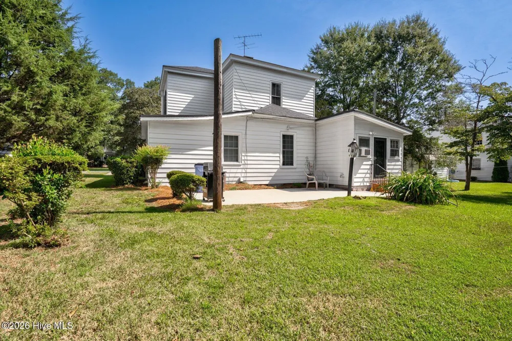 405 E Center Street Nashville, NC 27856